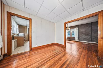 33 West View Street, Waterbury, CT 06706 - Photo 9