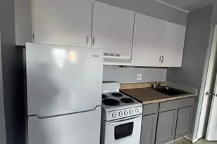 240 Oak St, Bridgeport, CT 06604 - Photo 1