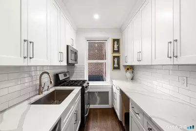 70 Strawberry Hill Avenue #APT 2-2E, Stamford, CT 06902 - Photo 7