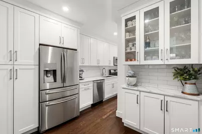 70 Strawberry Hill Avenue #APT 2-2E, Stamford, CT 06902 - Photo 5