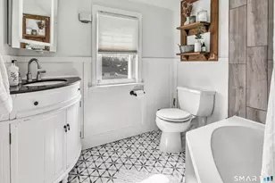 1107 Naugatuck Ave, Milford, CT 06461 - Photo 25