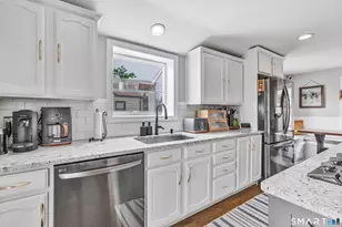 1107 Naugatuck Ave, Milford, CT 06461 - Photo 17