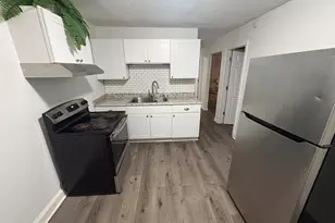 20 Shagbark Rd, Waterbury, CT 06704 - Photo 1