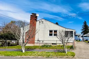 168 Blohm St, West Haven, CT 06516 - Photo 3