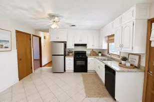 168 Blohm St, West Haven, CT 06516 - Photo 11