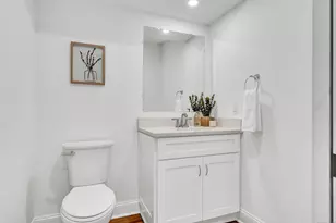 33 Main St, Meriden, CT 06451 - Photo 9