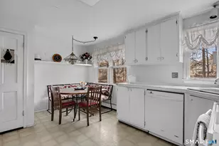 3 Cotswold Way, Avon, CT 06001 - Photo 5