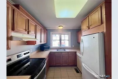 527 West Thames Street #10, Norwich, CT 06360 - Photo 11