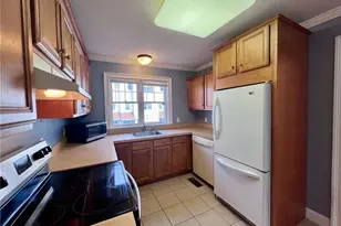 527 West Thames St, Norwich, CT 06360 - Photo 9