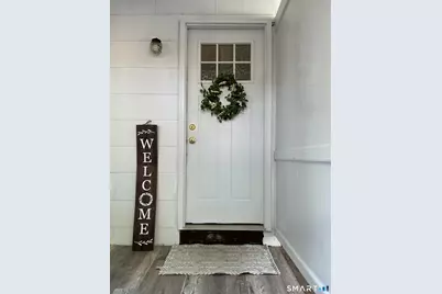 8 Rogers Place, Manchester, CT 06040 - Photo 1