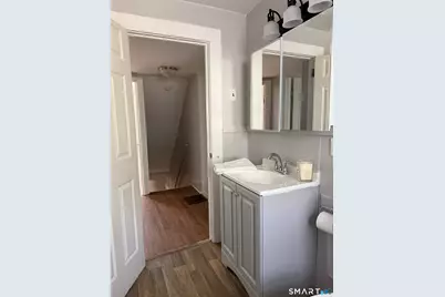 8 Rogers Place, Manchester, CT 06040 - Photo 13