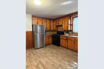 8 Rogers Place, Manchester, CT 06040 - Photo 7