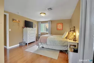 11 Valley Run Dr, Cromwell, CT 06416 - Photo 11