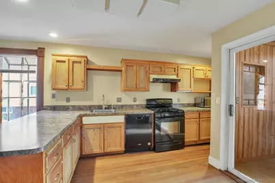 29 Fairview Street #1st Floor, West Hartford, CT 06119 - Photo 5