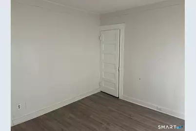 88 Waldorf Avenue, Bridgeport, CT 06605 - Photo 11