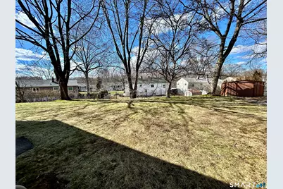 19 Kaye Road, West Haven, CT 06516 - Photo 9