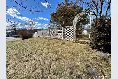 19 Kaye Road, West Haven, CT 06516 - Photo 5