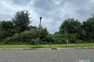 29 Farm View Dr, Norwich, CT 06360 - Photo 1