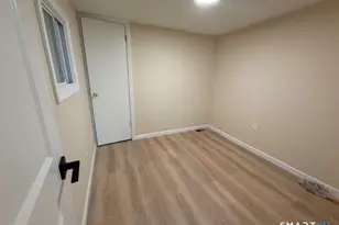 55 Sugar St, Newtown, CT 06470 - Photo 5