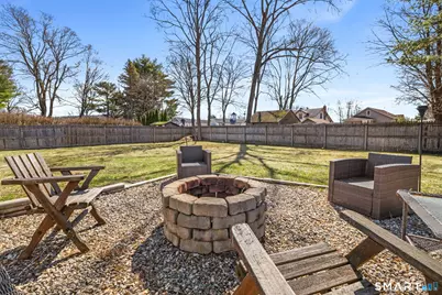 24 Peace Court, Plainville, CT 06062 - Photo 3