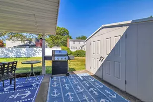 33 Fenwood Rd, Old Saybrook, CT 06475 - Photo 27