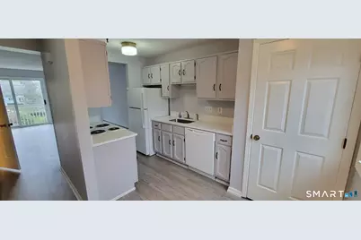 678 Savin Avenue #2E, West Haven, CT 06516 - Photo 27