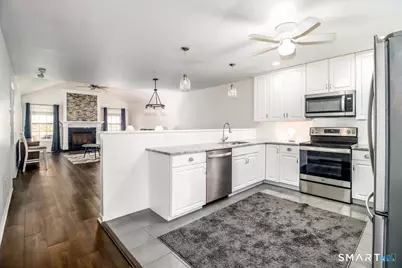 87 Haley Lane #87, Newtown, CT 06482 - Photo 5