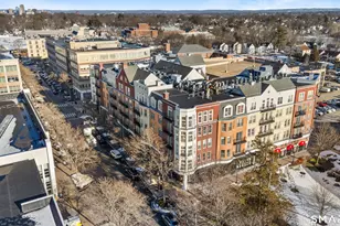 85 Memorial Rd, West Hartford, CT 06107 - Photo 23