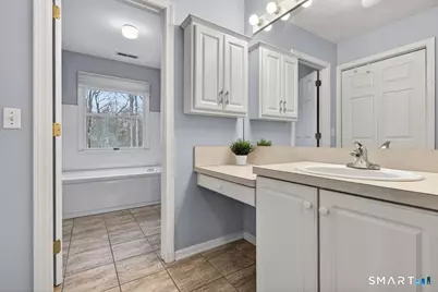 15 Farm Brook Court, Hamden, CT 06514 - Photo 21