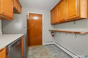 1250 Farmington Ave, Farmington, CT 06032 - Photo 9