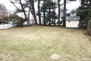 33 Trotwood Dr, West Hartford, CT 06117 - Photo 37