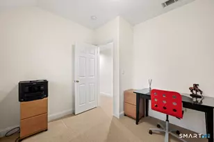 33 Trotwood Dr, West Hartford, CT 06117 - Photo 25