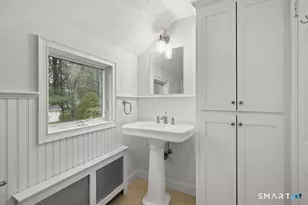 33 Trotwood Dr, West Hartford, CT 06117 - Photo 29