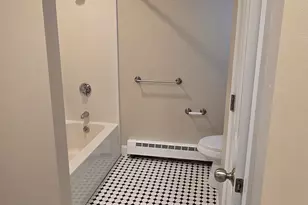 154 Washington St, Norwich, CT 06360 - Photo 3