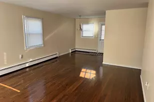 38 Greenhurst Ln, East Hartford, CT 06118 - Photo 13