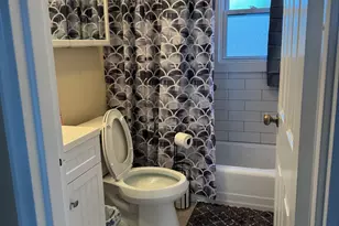 38 Greenhurst Ln, East Hartford, CT 06118 - Photo 5