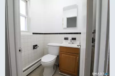 1 Camelot Drive #APT 2, Bloomfield, CT 06002 - Photo 5