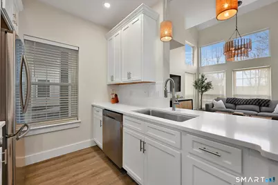 133 Carriage Crossing Lane #133, Middletown, CT 06457 - Photo 9