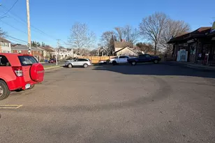 1375 Madison Ave, Bridgeport, CT 06606 - Photo 9