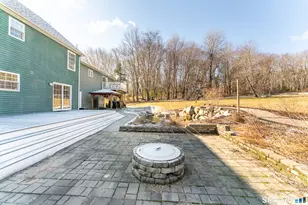 140 N Frontage Rd, Killingly, CT 06239 - Photo 7