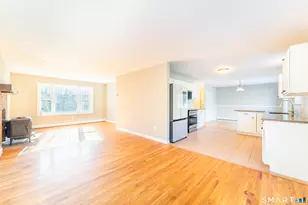 140 N Frontage Rd, Killingly, CT 06239 - Photo 13