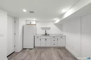 159 Lawncrest Rd, New Haven, CT 06515 - Photo 15