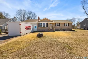 33 Provencher Dr, Plainville, CT 06062 - Photo 1