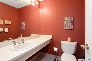 2435 Bedford St, Stamford, CT 06905 - Photo 13