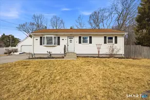 8 Manor Rd, Montville, CT 06370 - Photo 19