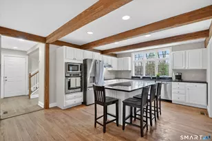 35 Marvin Ridge Pl, Wilton, CT 06897 - Photo 5