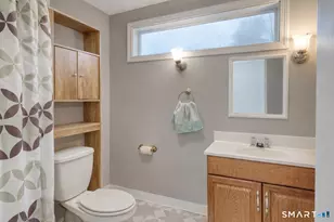 40 Cottage Grove Cir, Bloomfield, CT 06002 - Photo 9