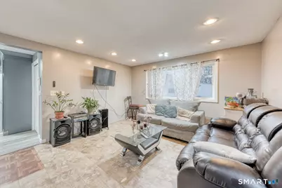 40 Cottage Grove Circle, Bloomfield, CT 06002 - Photo 7