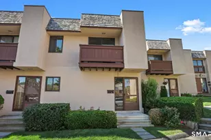 135 Courtland Ave, Stamford, CT 06902 - Photo 1