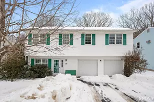 16 Crosswinds Ln, Waterbury, CT 06705 - Photo 1